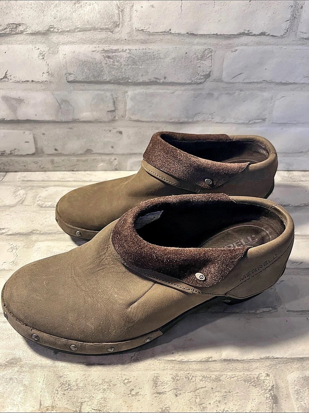Merrell Drizzle Brown clogs size 7.5